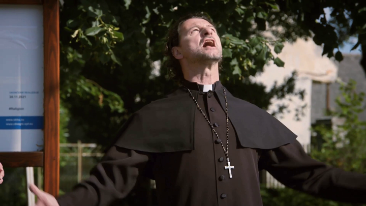 Hranica 3 - novy farar